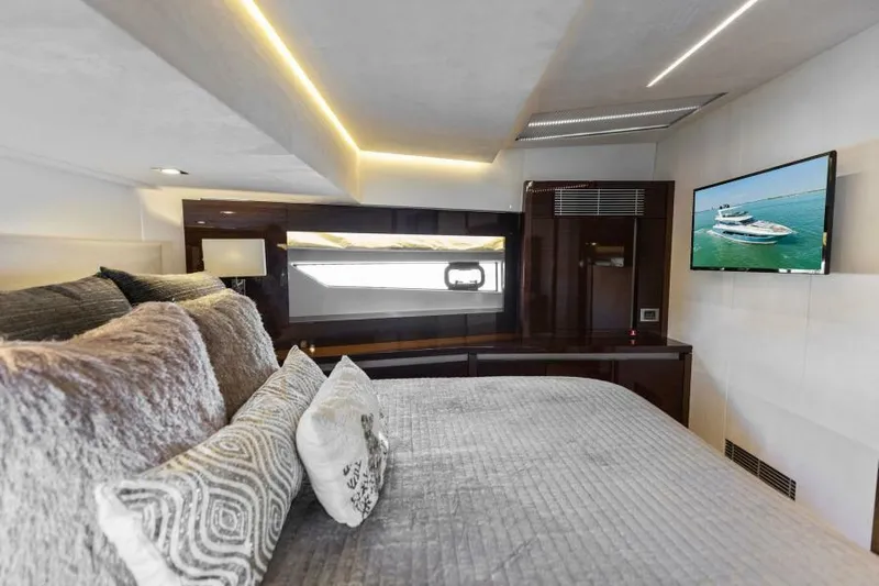 Peace Yacht Photos Pics VIP Stateroom