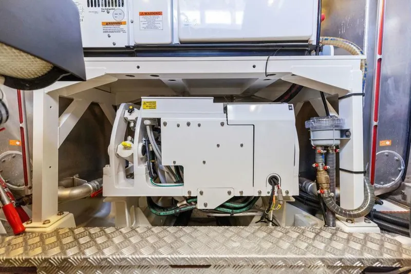 Peace Yacht Photos Pics Engine Room