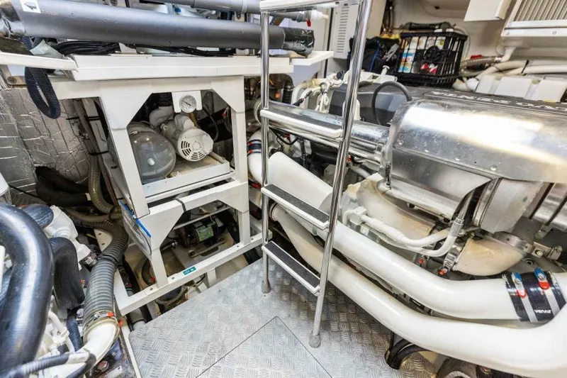 Peace Yacht Photos Pics Engine Room