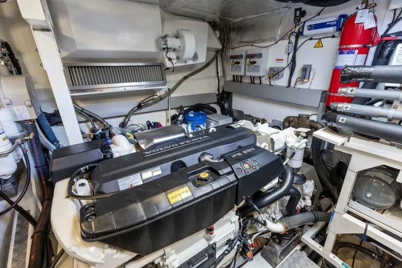 Peace Yacht Photos Pics Engine Room