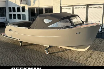2025 Primeur 710 tender