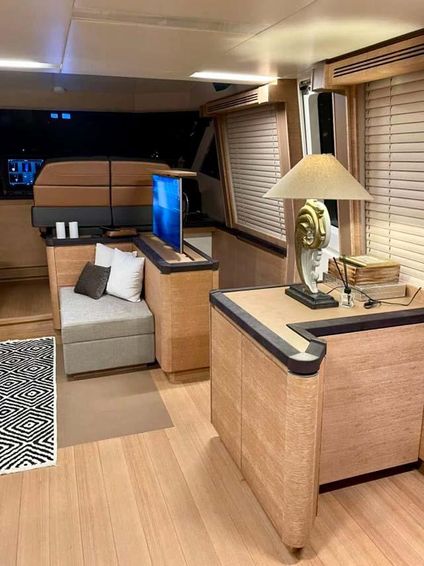 2018-75-6-monte-carlo-yachts-mcy-76