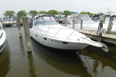 Chris-Craft Crowne 302