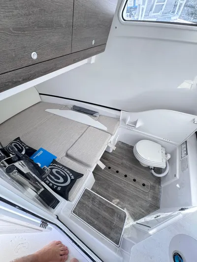  Yacht Photos Pics 2025 SPORTSMAN 352 OPEN - Image 10