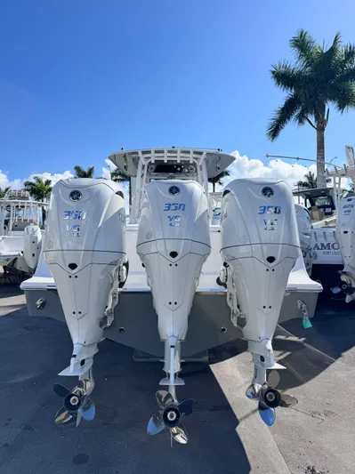  Yacht Photos Pics 2025 SPORTSMAN 352 OPEN - Image 4