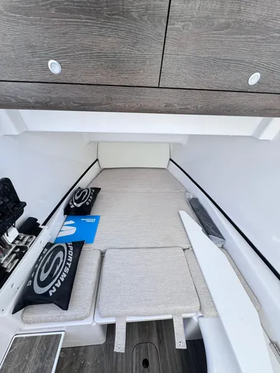  Yacht Photos Pics 2025 SPORTSMAN 352 OPEN - Image 12