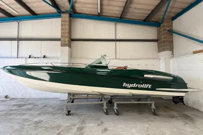 2002 Hydrolift S24