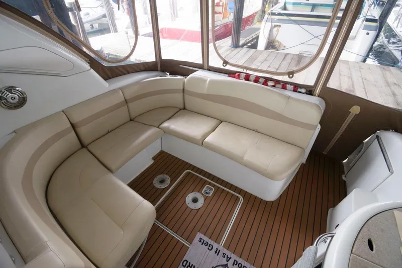 Vertical 6 Yacht Photos Pics 