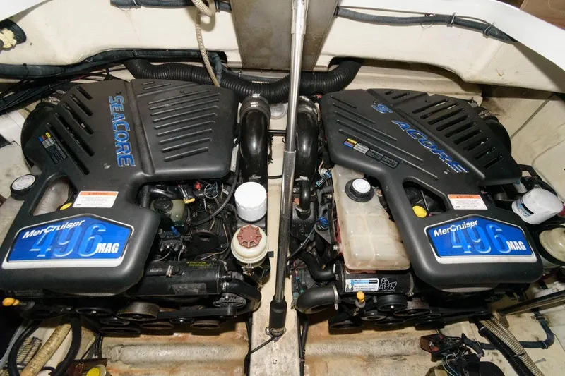 Vertical 6 Yacht Photos Pics 