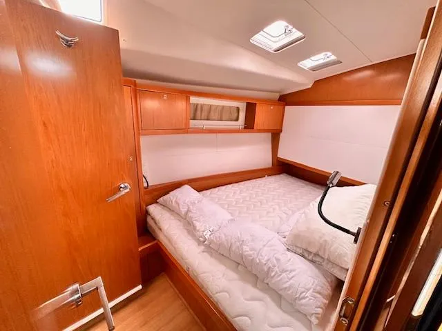  Yacht Photos Pics Beneteau Sense 50 2011