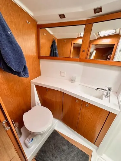  Yacht Photos Pics Beneteau Sense 50 2011