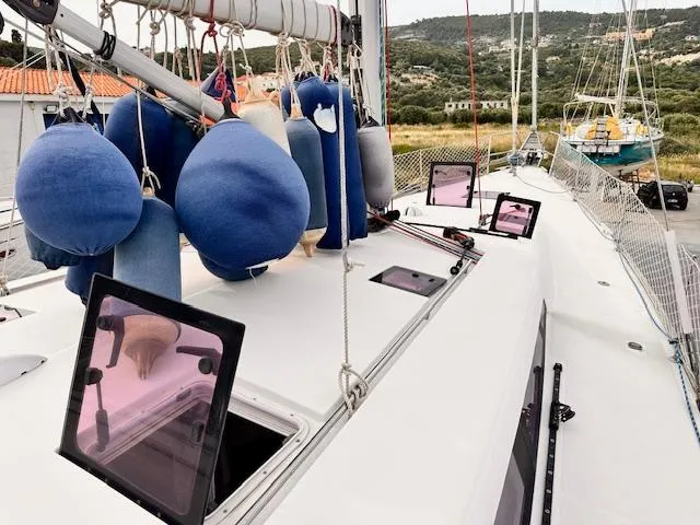  Yacht Photos Pics Beneteau Sense 50 2011