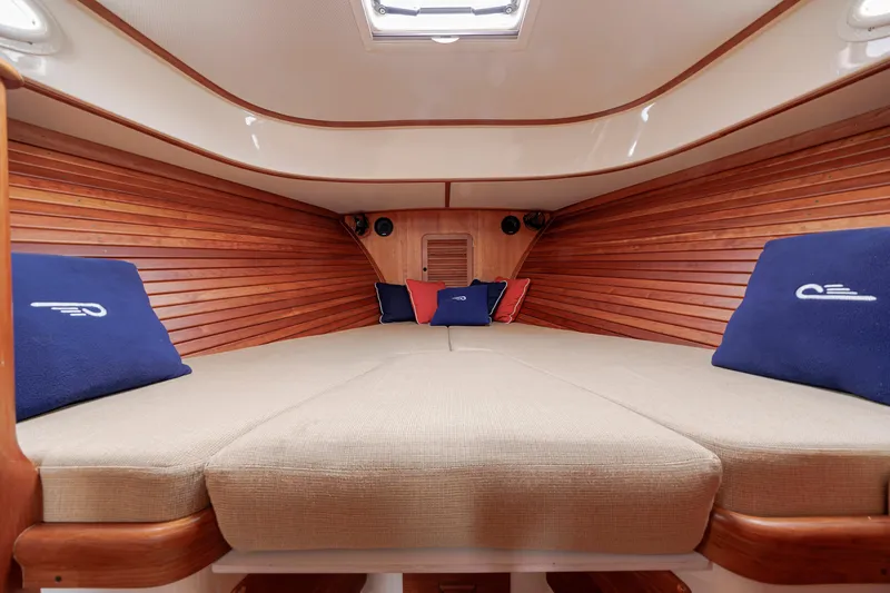 Out Of Reach Yacht Photos Pics 