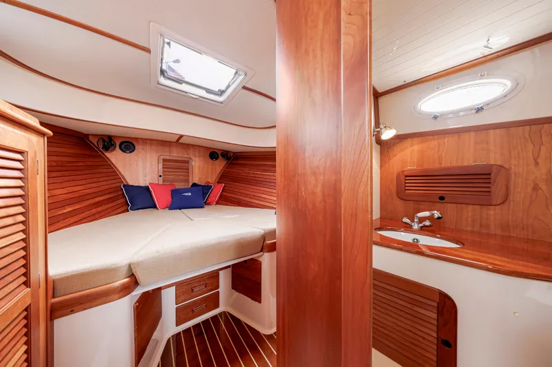 Out Of Reach Yacht Photos Pics 