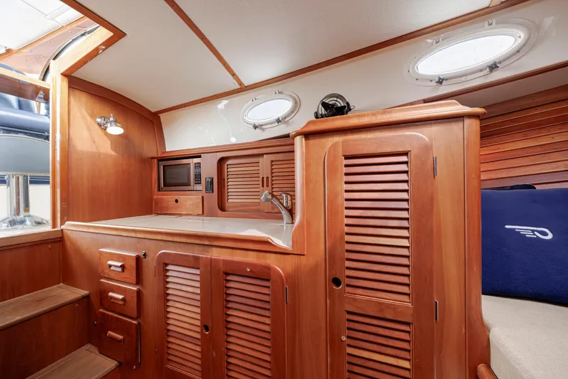 Out Of Reach Yacht Photos Pics 