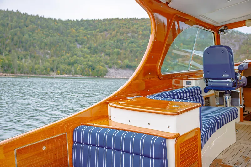 Out Of Reach Yacht Photos Pics 