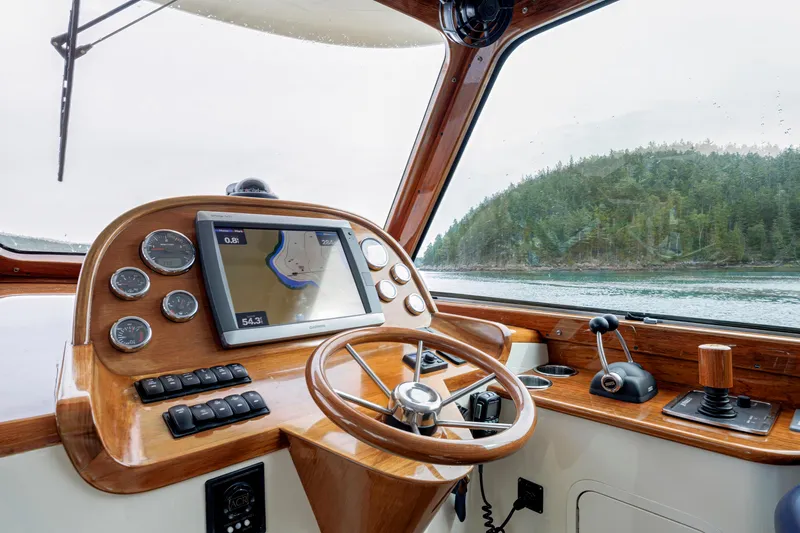 Out Of Reach Yacht Photos Pics 