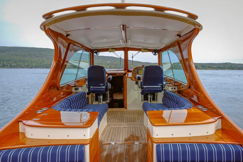 Out Of Reach Yacht Photos Pics 