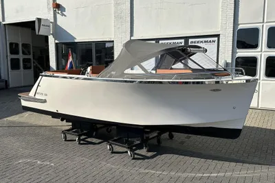 2023 Lifestyle 600 Tender