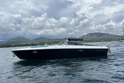 2001 Itama 38