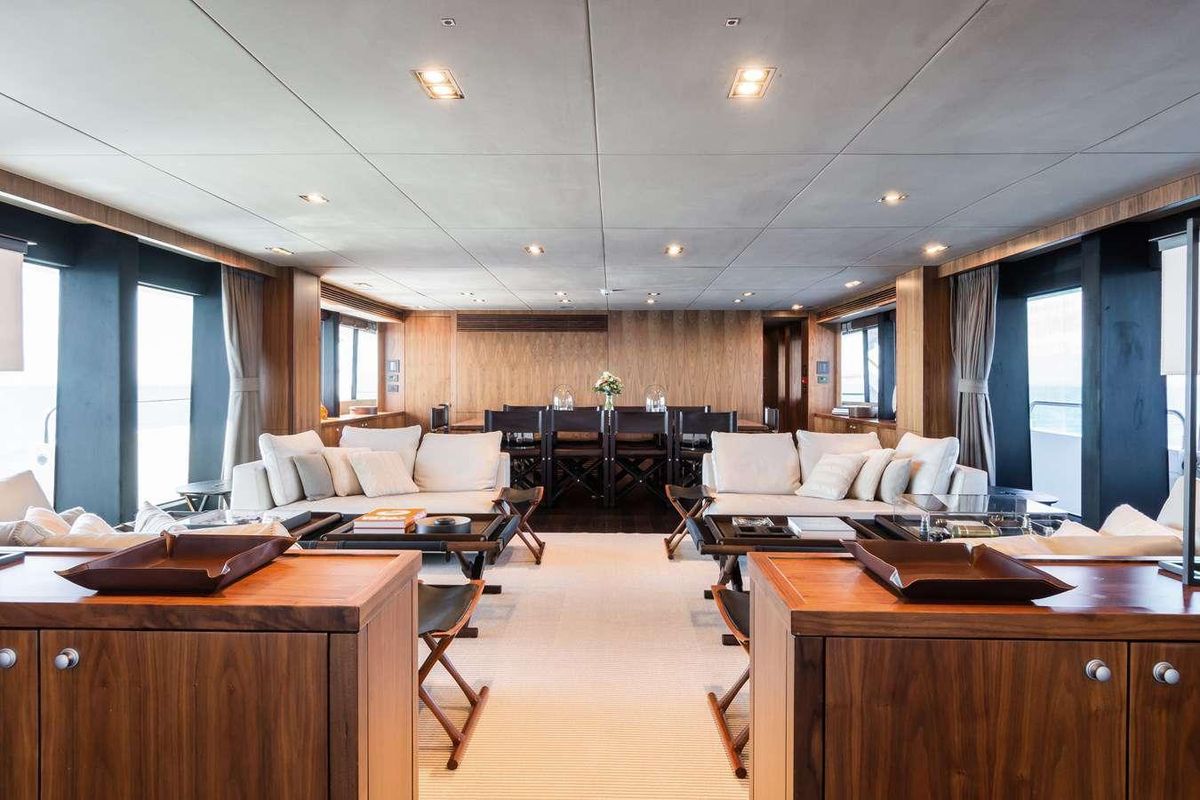 2014 Sunseeker 131 
