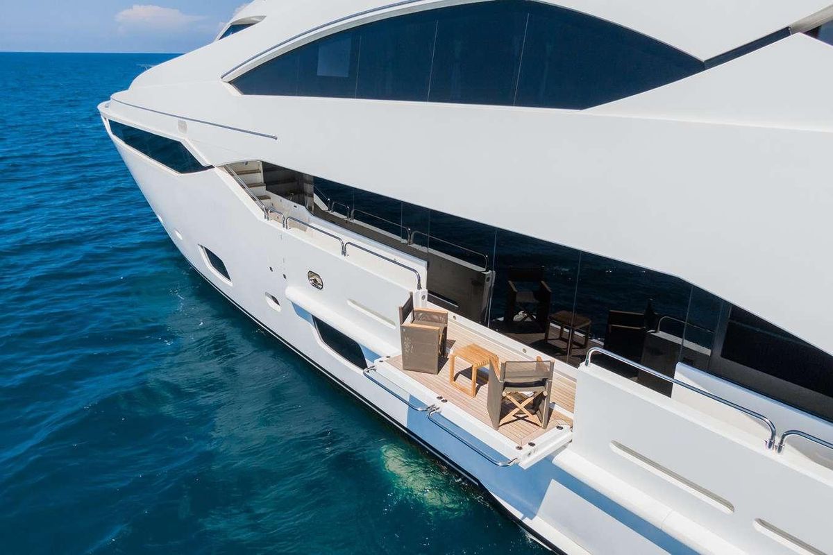 2014 Sunseeker 131 