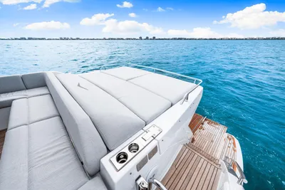 Azimut S6