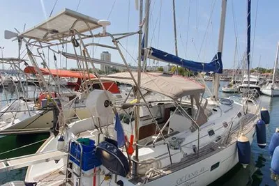 1999 Beneteau Oceanis Clipper 411