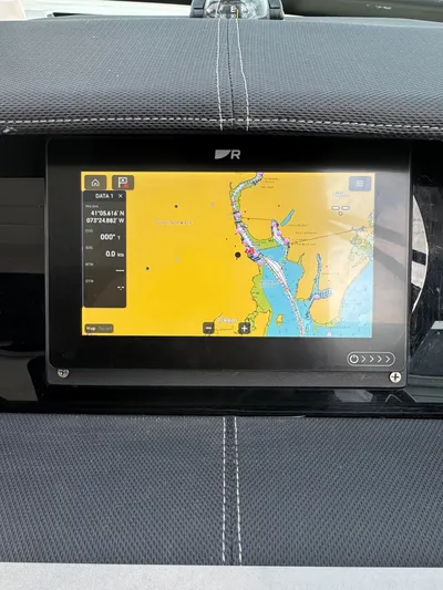 Sea Of O Yacht Photos Pics 2015 Sea Ray 350 SLX navigation display showing a detailed marine map.