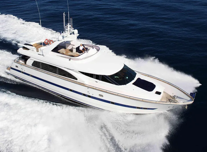  Yacht Photos Pics Luxury yacht Horizon Elegance 80 cruising on open sea, 2000 model.