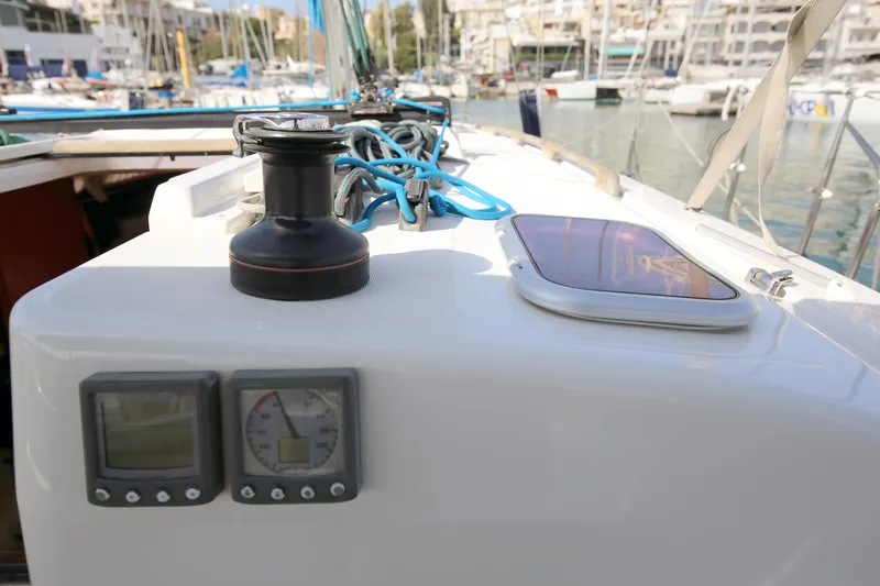  Yacht Photos Pics Dufour 425 Grand Large 2007 yacht deck with winch and navigation instruments.