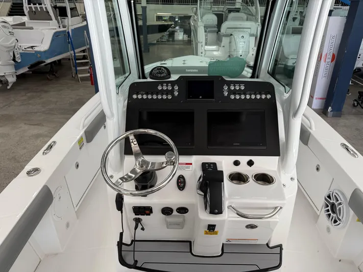  Yacht Photos Pics 2025 Everglades 253 Cc - Image 11