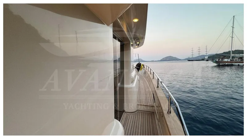  Yacht Photos Pics Apreamare Maestro 82