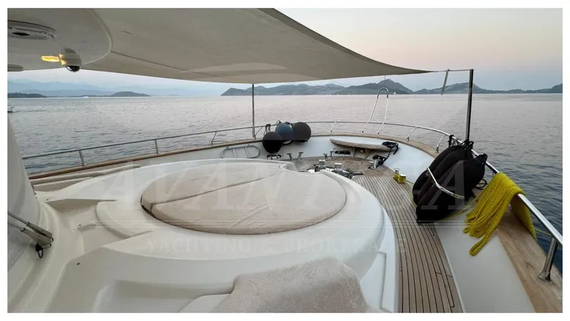  Yacht Photos Pics Apreamare Maestro 82