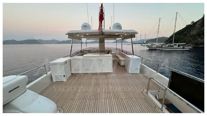  Yacht Photos Pics Apreamare Maestro 82