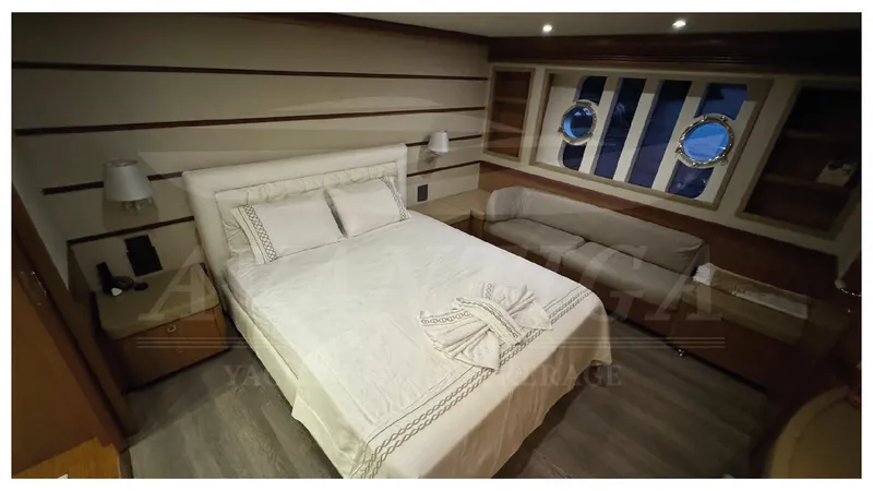  Yacht Photos Pics Apreamare Maestro 82