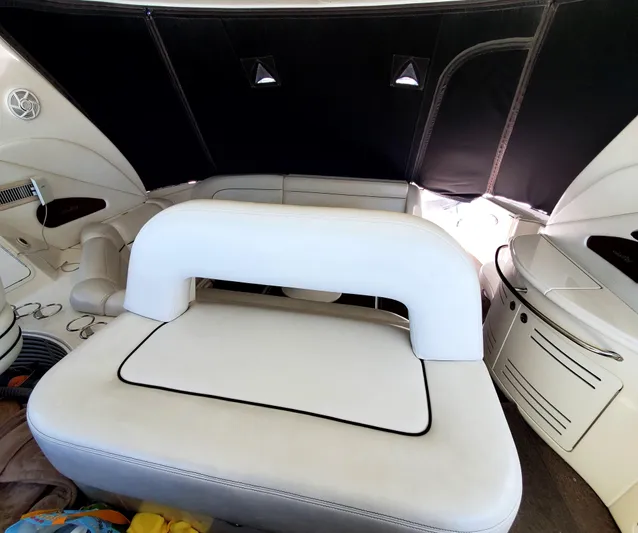 Sunbear Express Yacht Photos Pics Interior of a 2001 Sea Ray 510 Sundancer yacht with white leather seating.