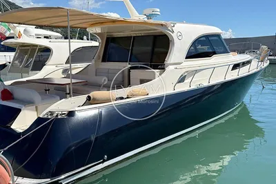Mochi Craft 51 Dolphin