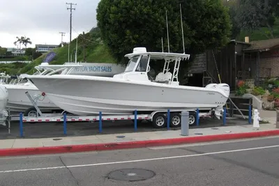 Edgewater 325 CC