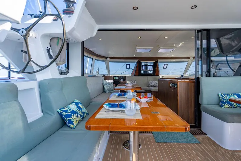 Tribute Yacht Photos Pics 