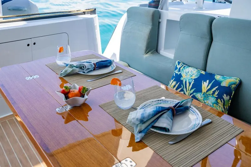 Tribute Yacht Photos Pics 