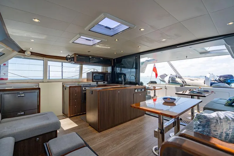 Tribute Yacht Photos Pics 