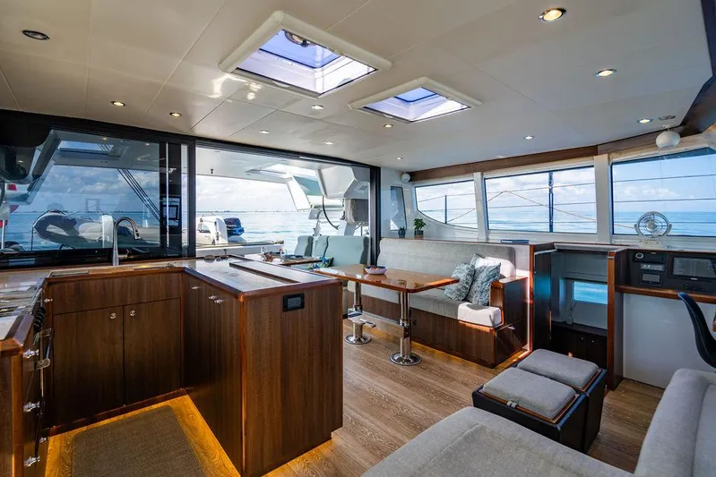 Tribute Yacht Photos Pics 