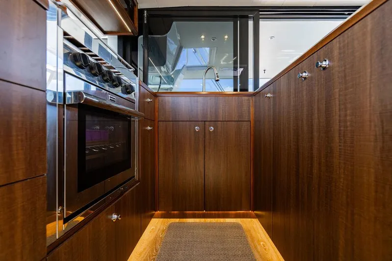 Tribute Yacht Photos Pics 