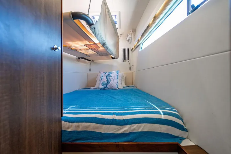 Tribute Yacht Photos Pics 