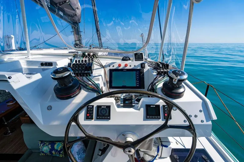 Tribute Yacht Photos Pics 