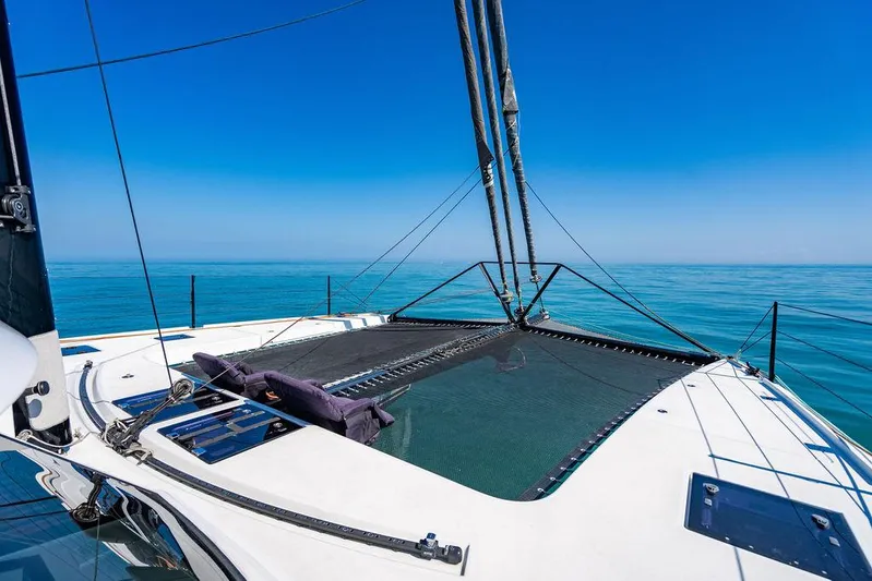 Tribute Yacht Photos Pics 