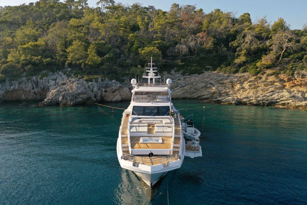 2022 Azimut 114 