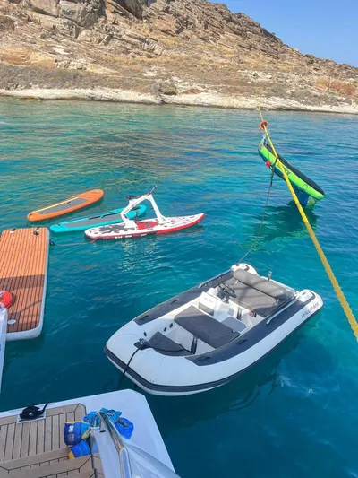 Love T Yacht Photos Pics AZIMUT GRANDE 35 2022