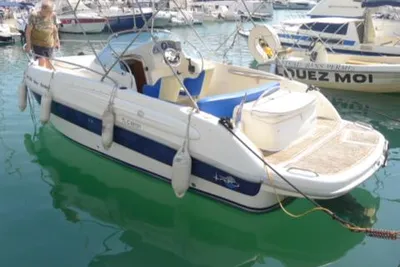 2005 Rio Yachts Rio 750 Day Cruiser